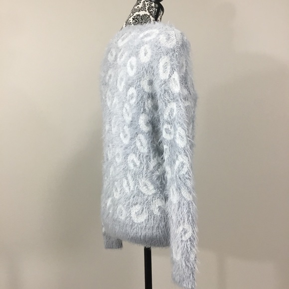 APT.9 Animal Print Metallic Grey Fuzzy Sweater M - Picture 12 of 15